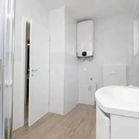 Luxury Metramaris2 فيلة مالينسكا